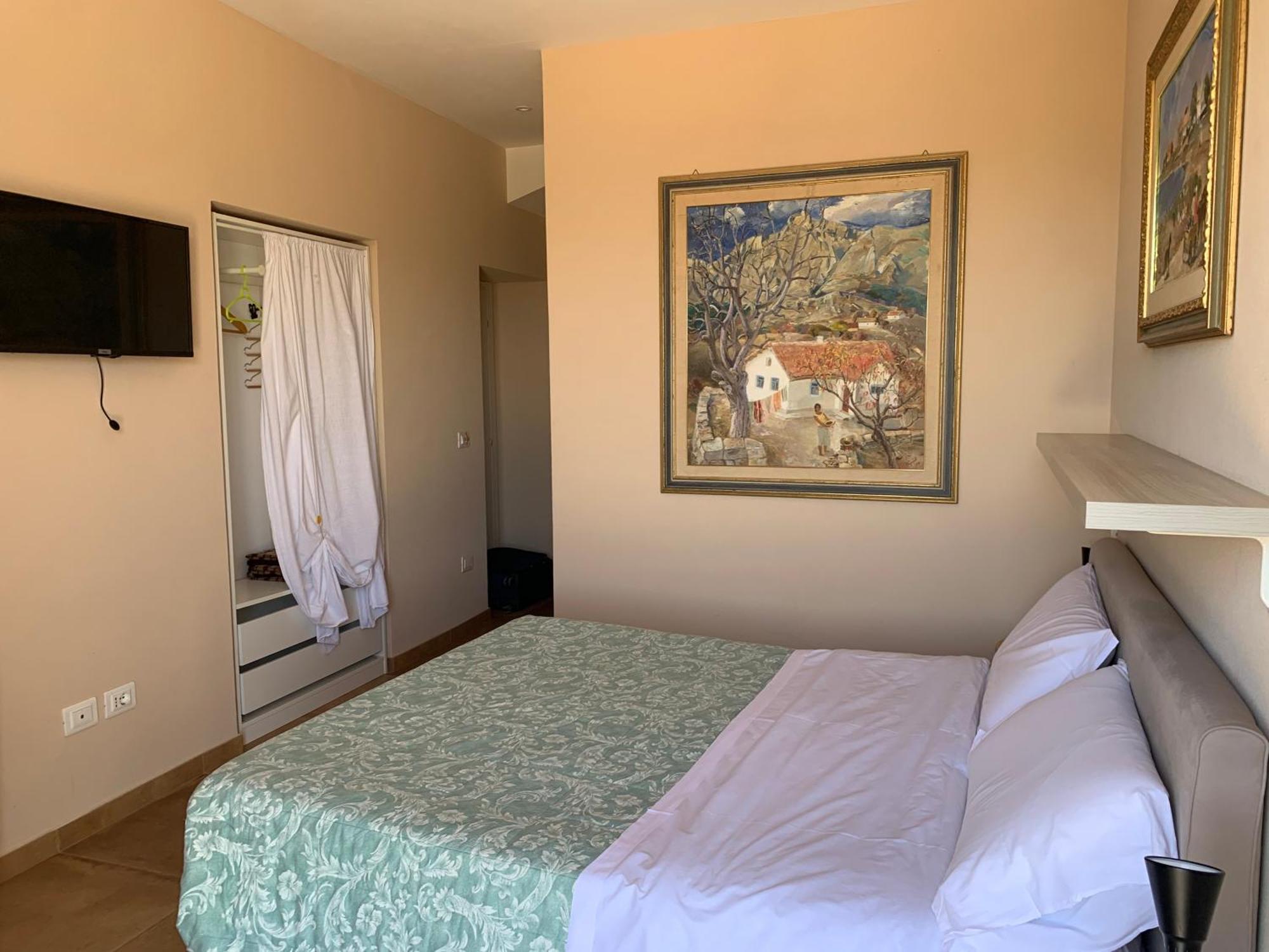 Double Room Mountain View