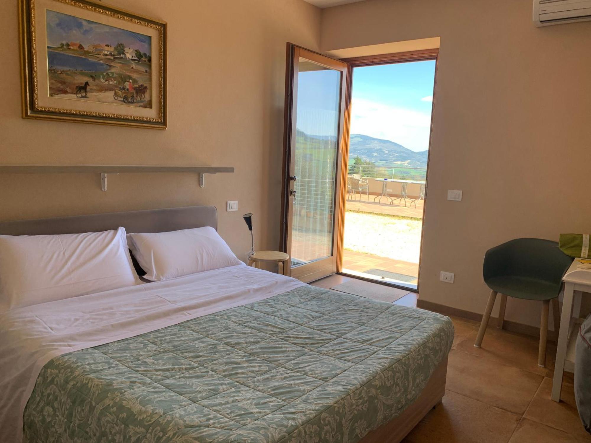 Double Room Mountain View